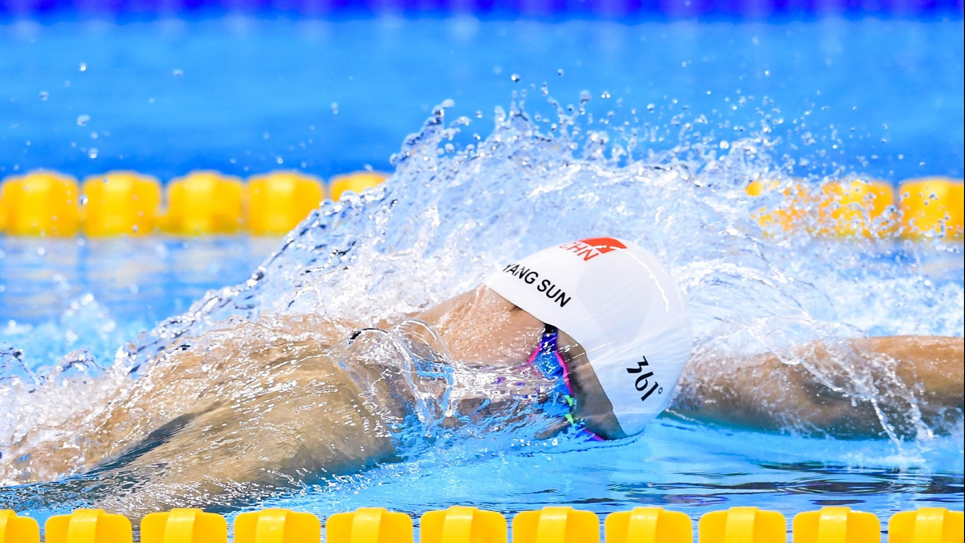 波兰队未来发展计划：如何通过提升球员心理素质提高比赛表现，波兰规划球员